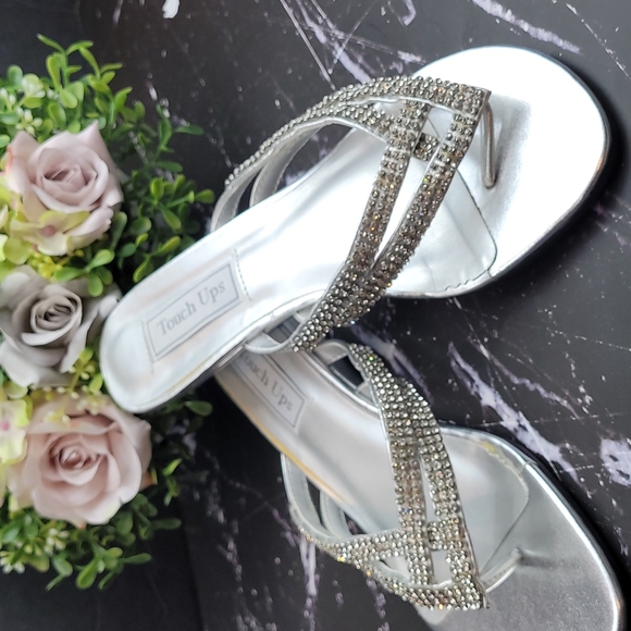 NIB TOUCH UPS SILVER RHINESTONE TANGO WEDGE SANDALS - Picture 1 of 13